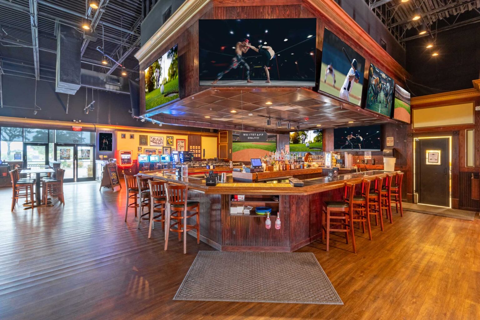 Bar photo 3